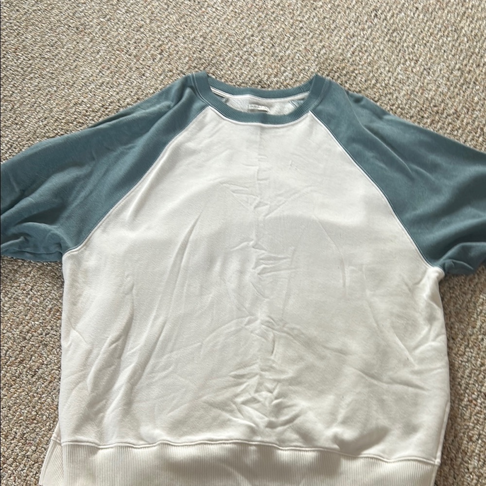 AE amazingly soft sweater